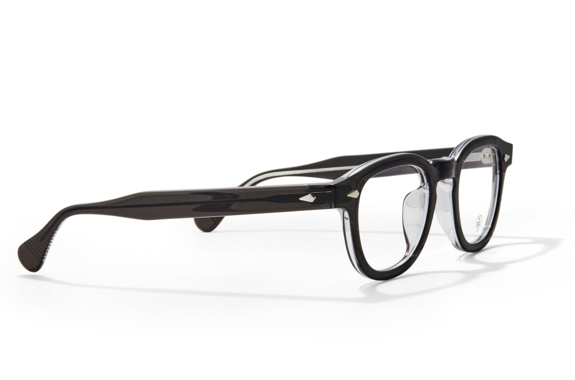 A side view of the smoke gray Arnel frame—the classic eyeglasses.