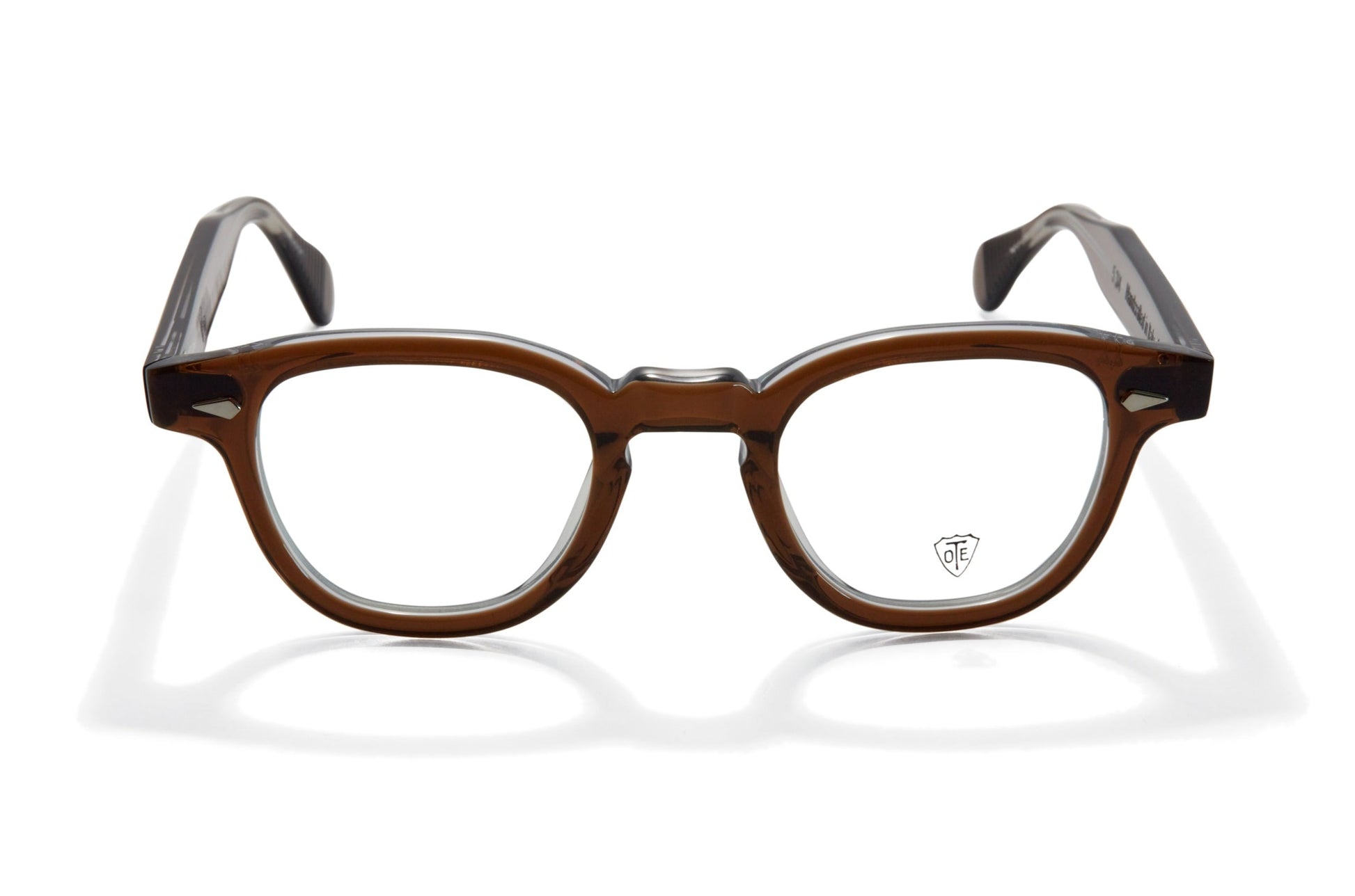 A front view of the smoke brown Arnel frame—the classic eyeglasses. 